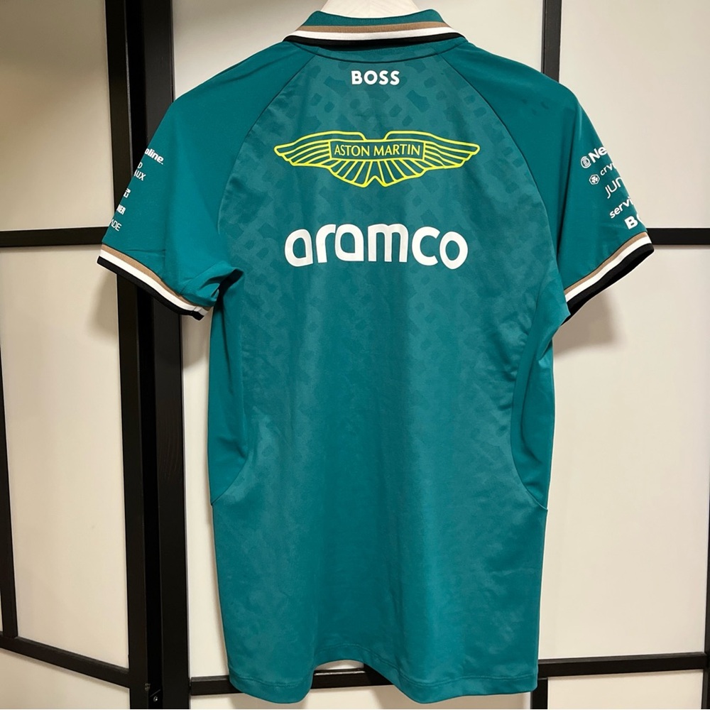 HUGO BOSS ASTON MARTIN Racing Formula F1 Team Shirt Men's Size Medium - Picture 9 of 9